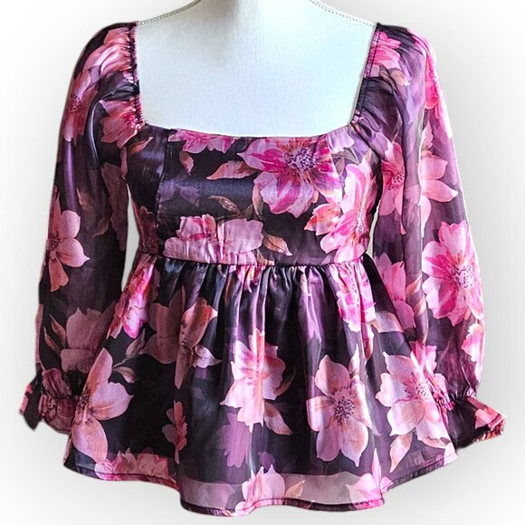Thirty Thirty Tops - NEW! Thirty Thirty Black Pink Purple Floral Crop Top. Junior Sizes XS, S, M